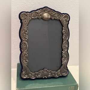 Vintage International Silver Co. Silver Plated Ornate 5x7 Picture Frame